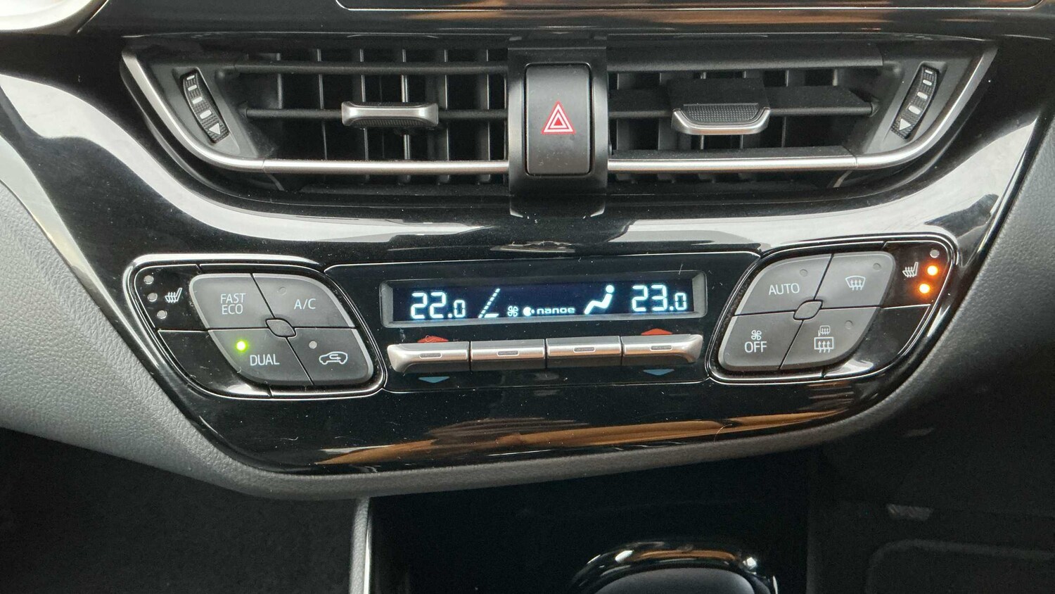 Used Toyota C-HR 2019 for sale - 77858459: Photo 21