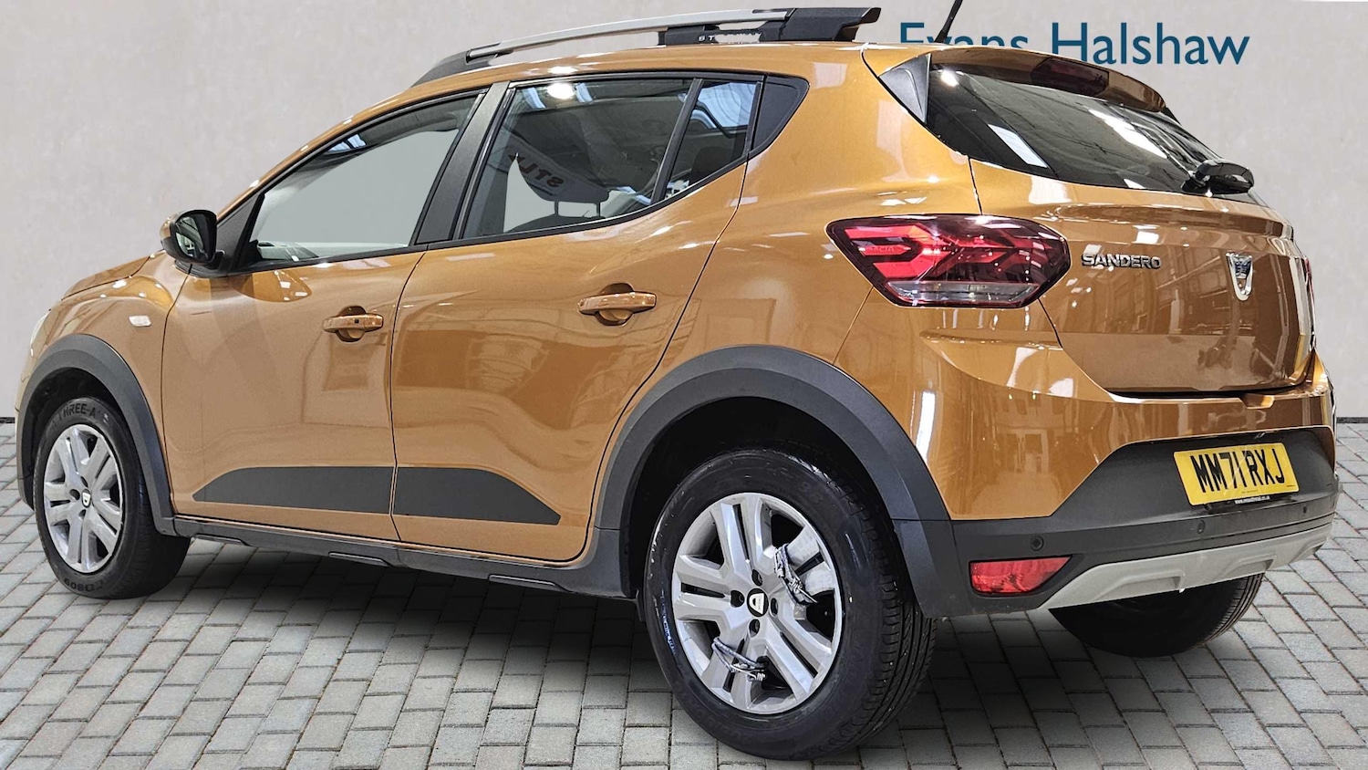 Used Dacia Sandero Stepway for sale - 77860318: Photo 2