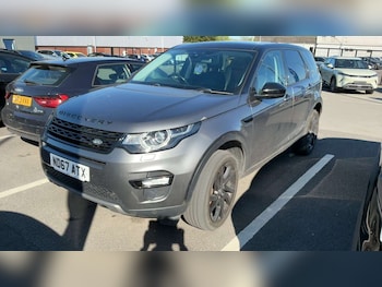 Used Land Rover Discovery Sport 2017 for sale - 78519532: Photo