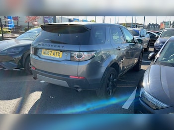 Used Land Rover Discovery Sport 2017 for sale - 78519532: Photo