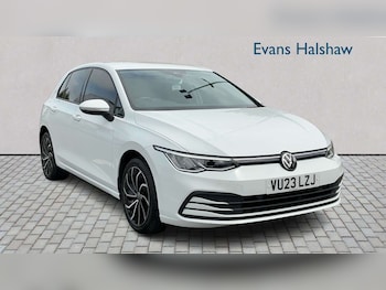 Used Volkswagen Golf 2023 for sale - 78666618: Photo