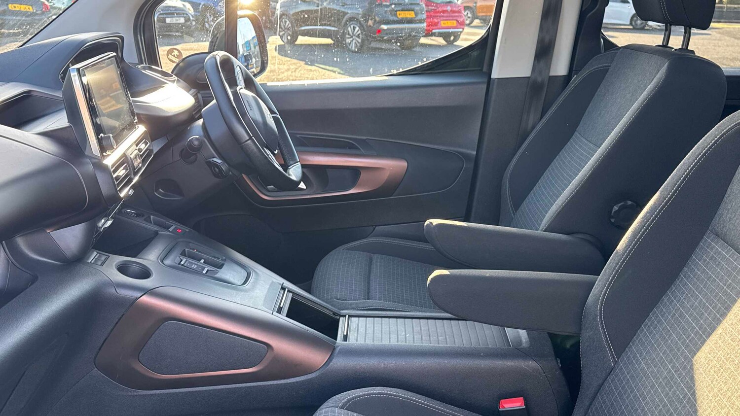 Used Peugeot Rifter 2023 for sale - 77856751: Photo 8