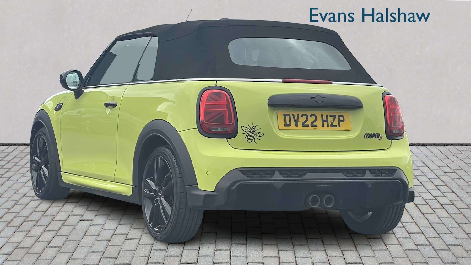 Used MINI Convertible 2022 for sale - 78129659: Photo 2