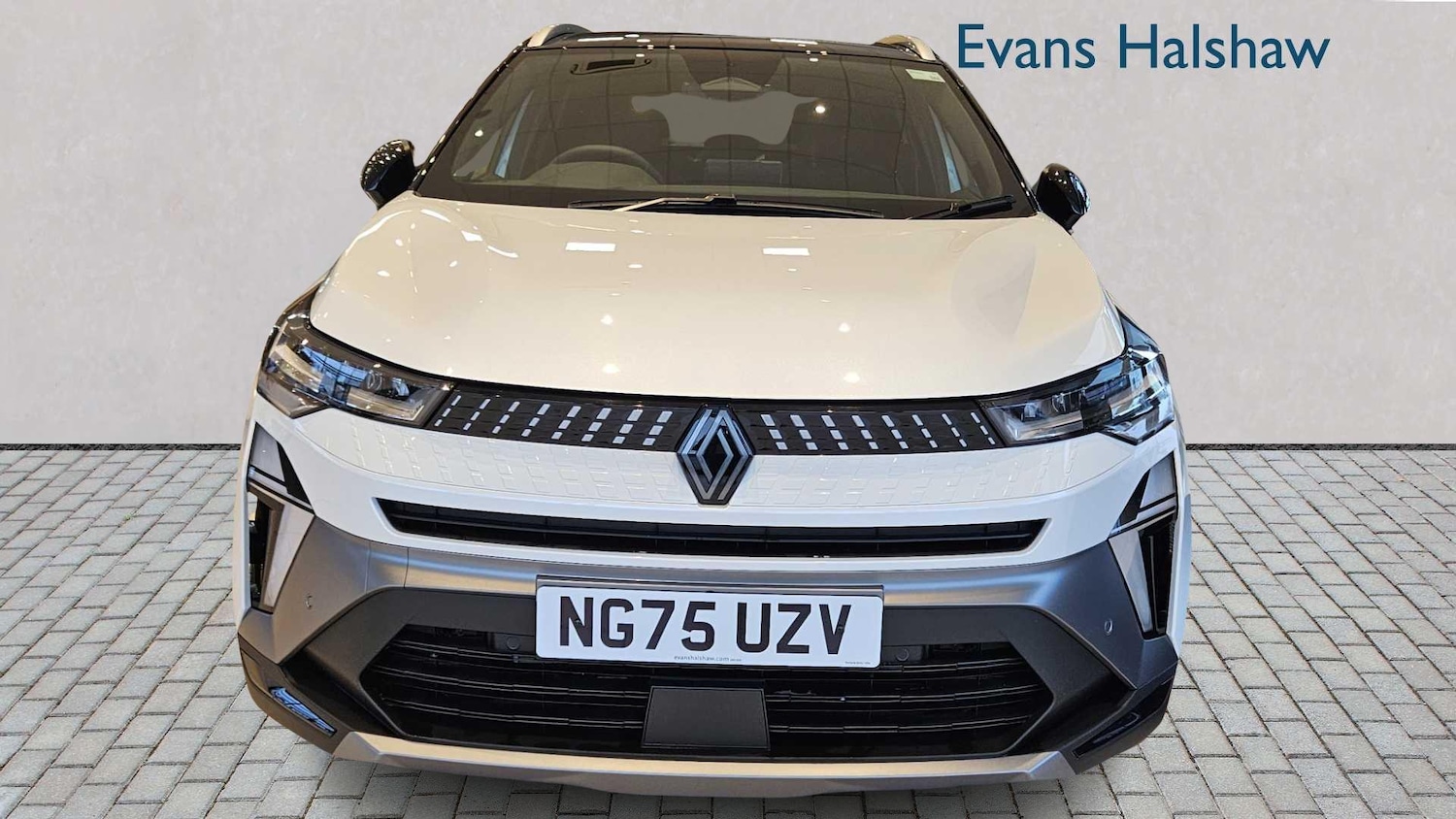 Used Renault Captur for sale - 77972859: Photo 4