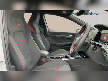 Used Volkswagen Golf 2023 for sale - 78037715: Photo