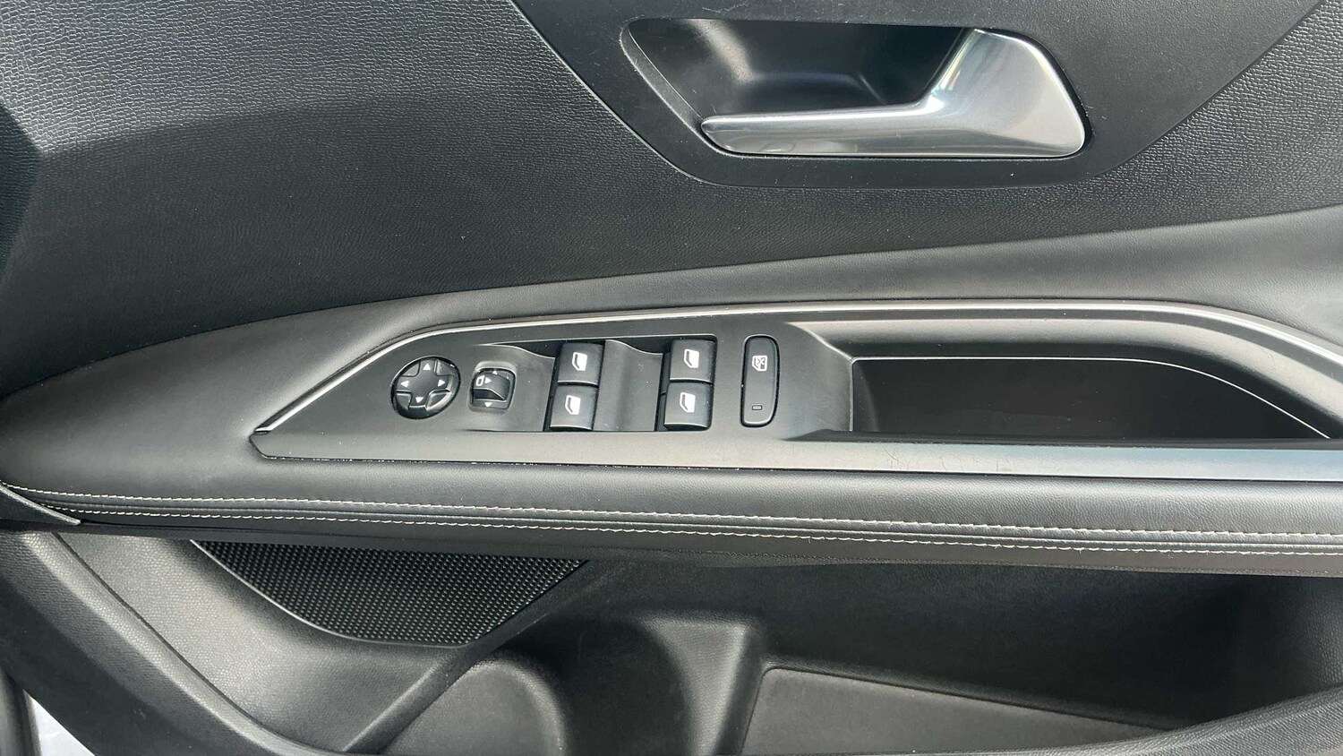 Used Peugeot 3008 2018 for sale - 78119298: Photo 18