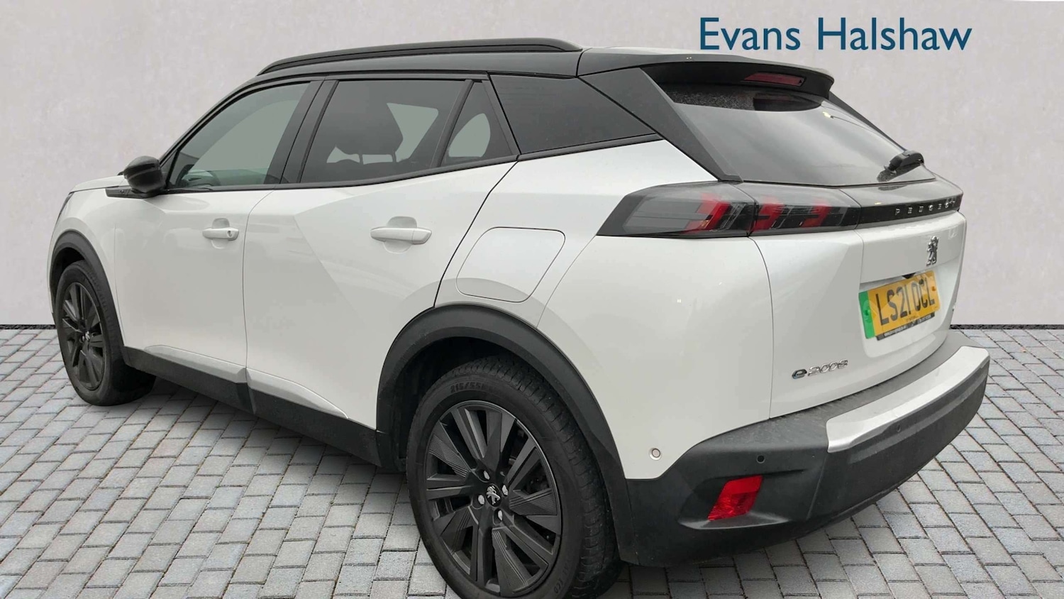 Used Peugeot 2008 2021 for sale - 77859356: Photo 2