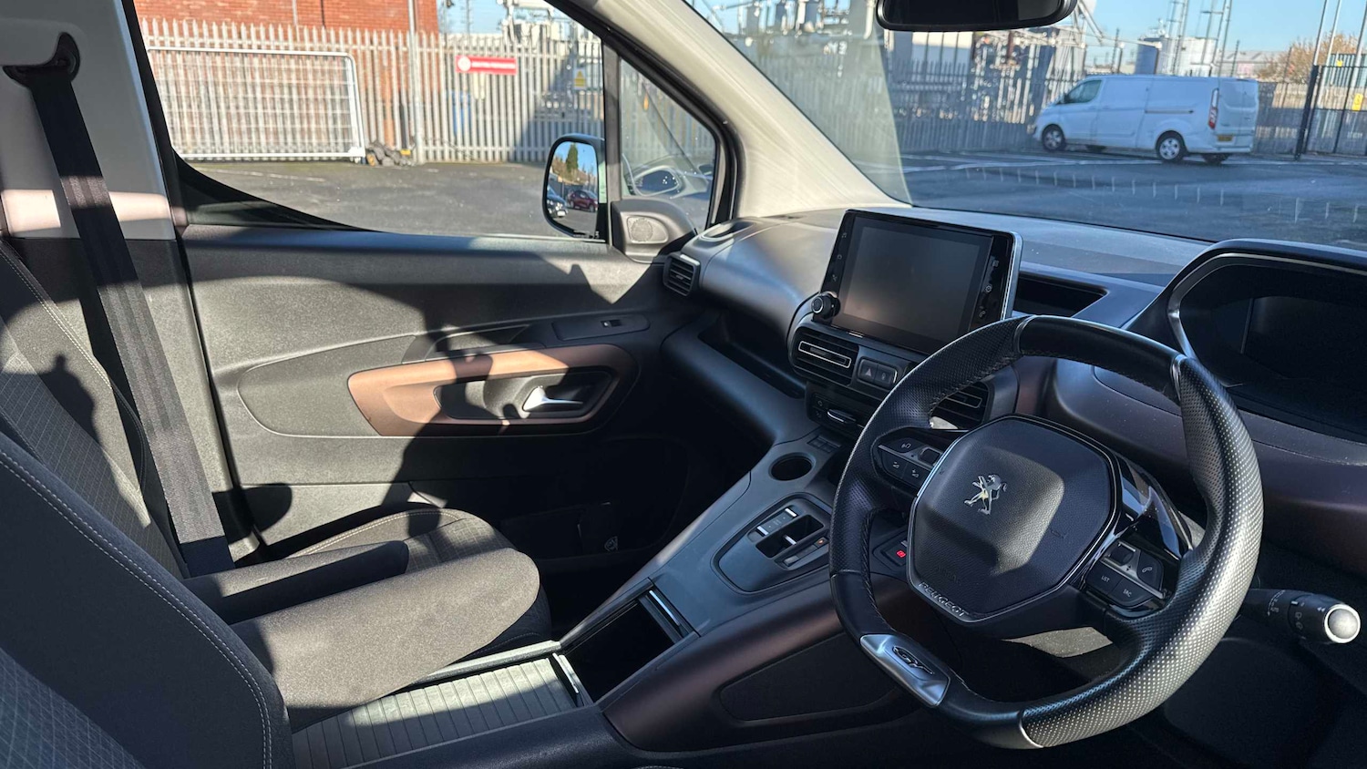 Used Peugeot Rifter 2023 for sale - 77972690: Photo 3