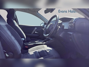 Used Citroen C4 2024 for sale - 79443756: Photo