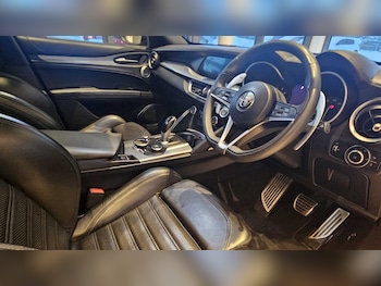 Used Alfa Romeo Stelvio 2019 for sale - 77860722: Photo