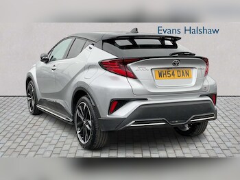 Used Toyota C-HR 2023 for sale - 78248075: Photo