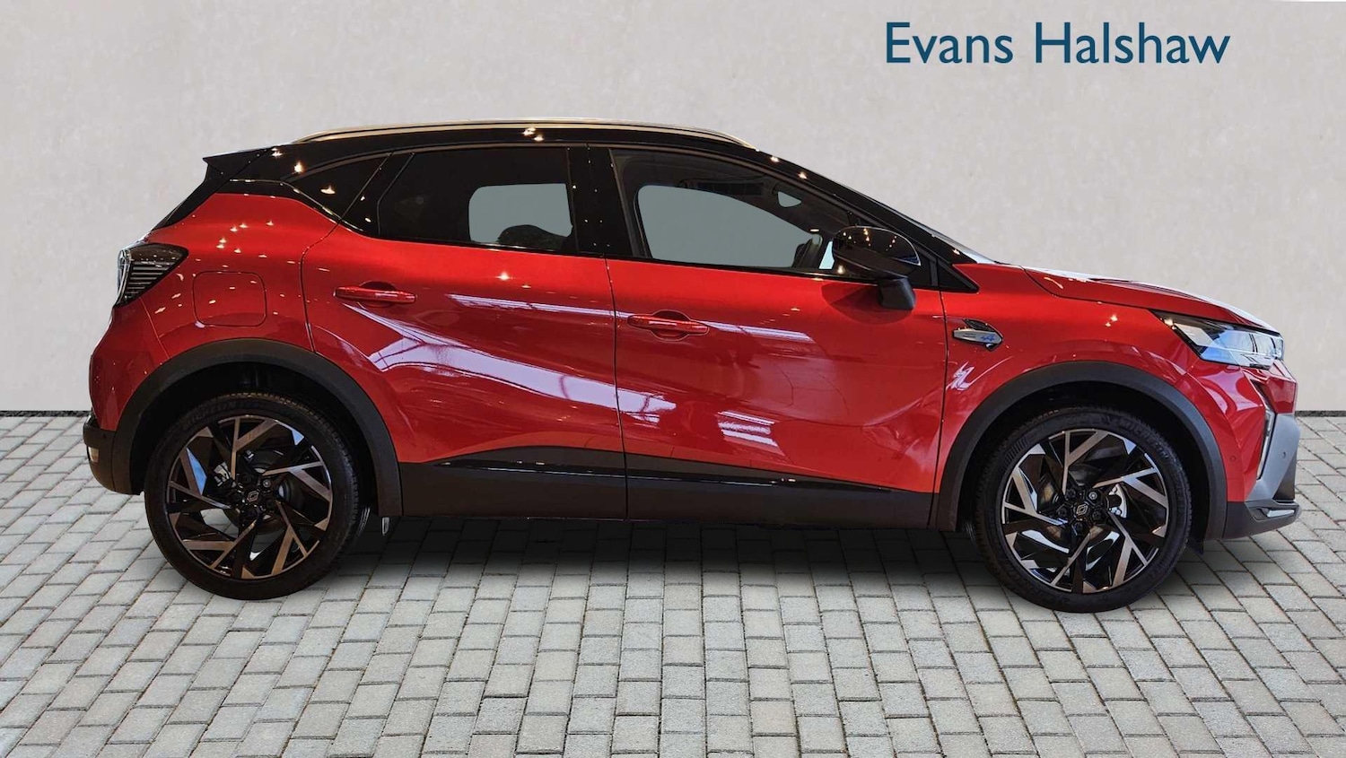 Used Renault Captur for sale - 77857388: Photo 5