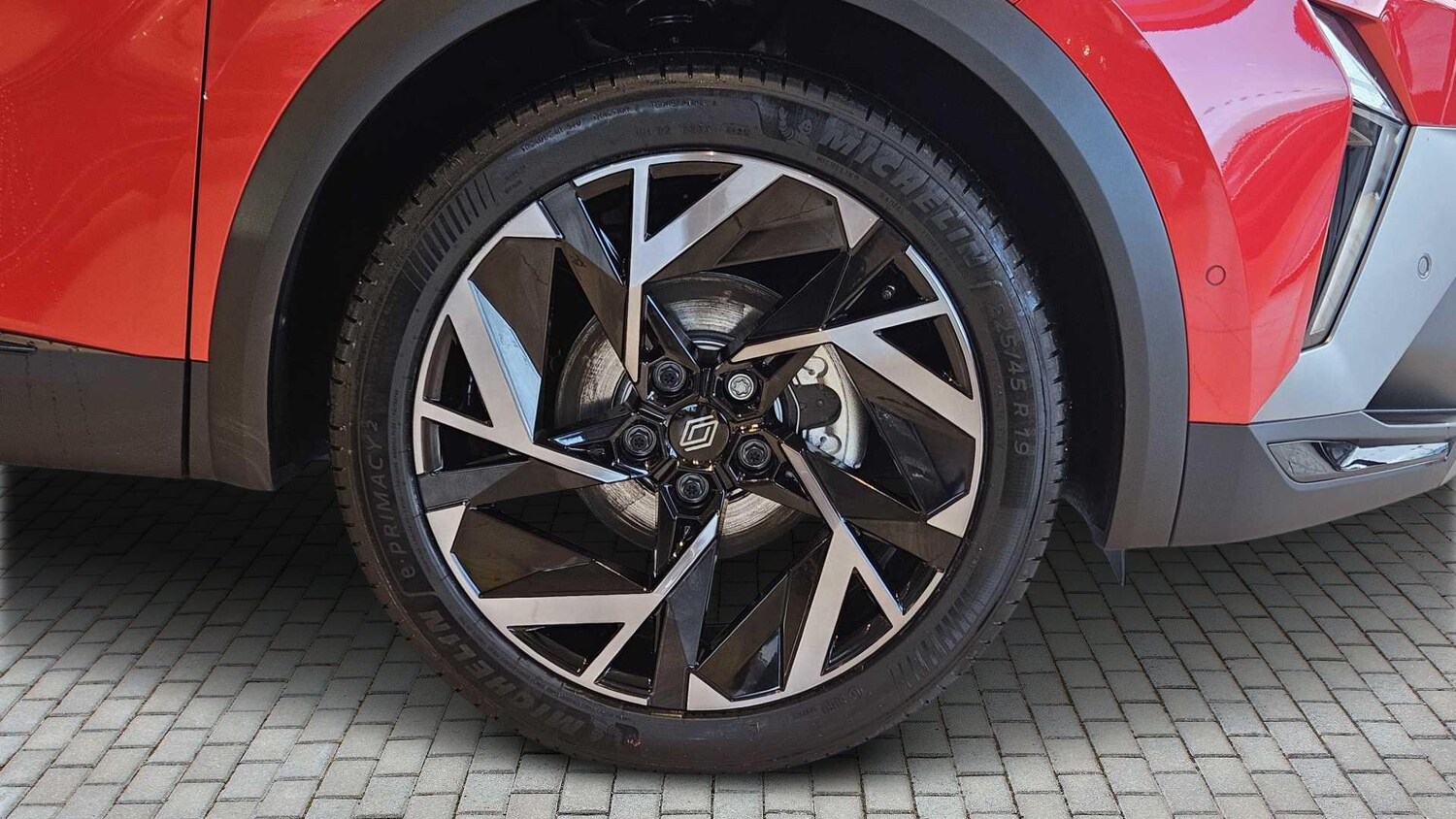 Used Renault Captur for sale - 77857388: Photo 6