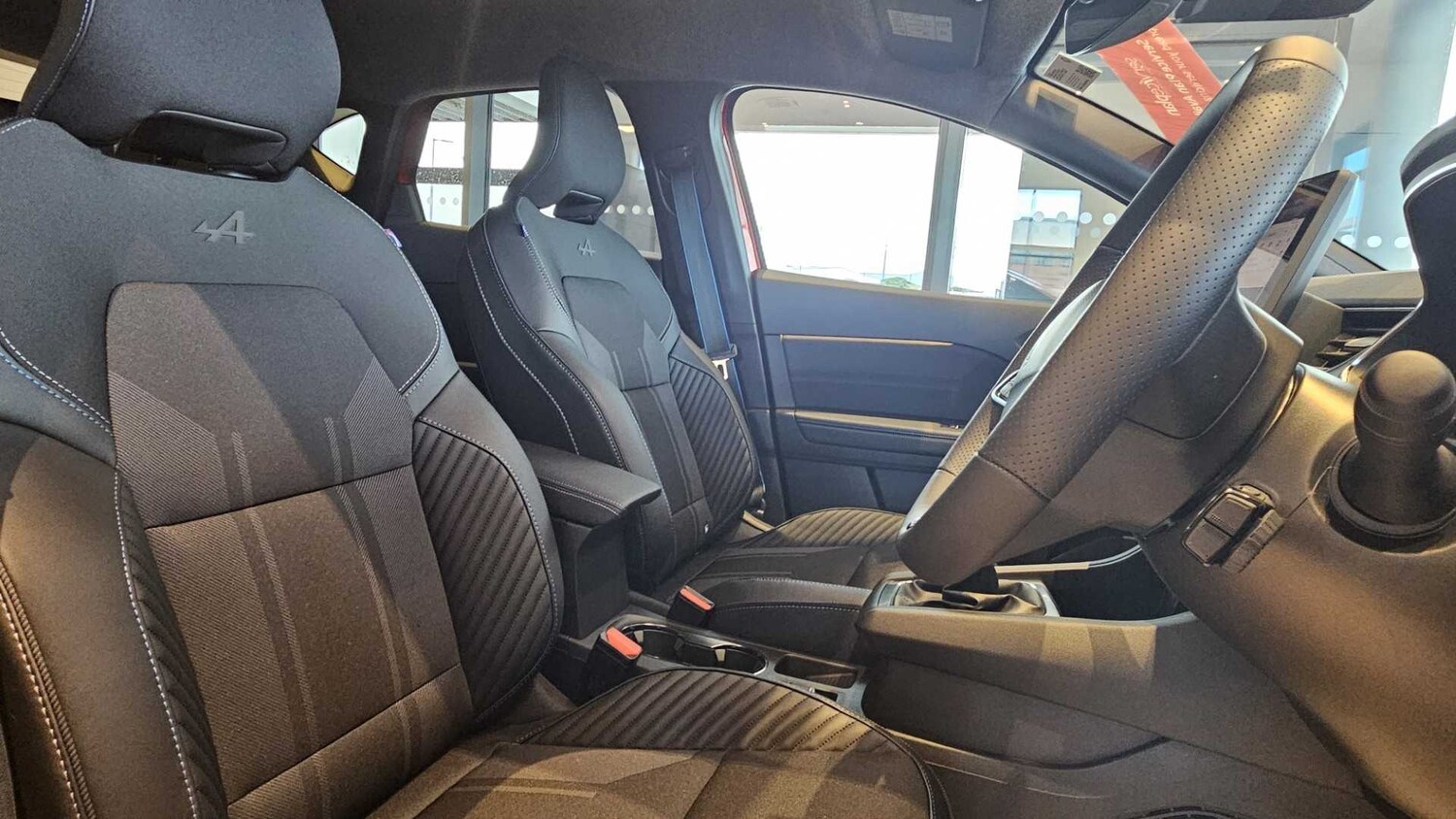 Used Renault Captur for sale - 77857388: Photo 8