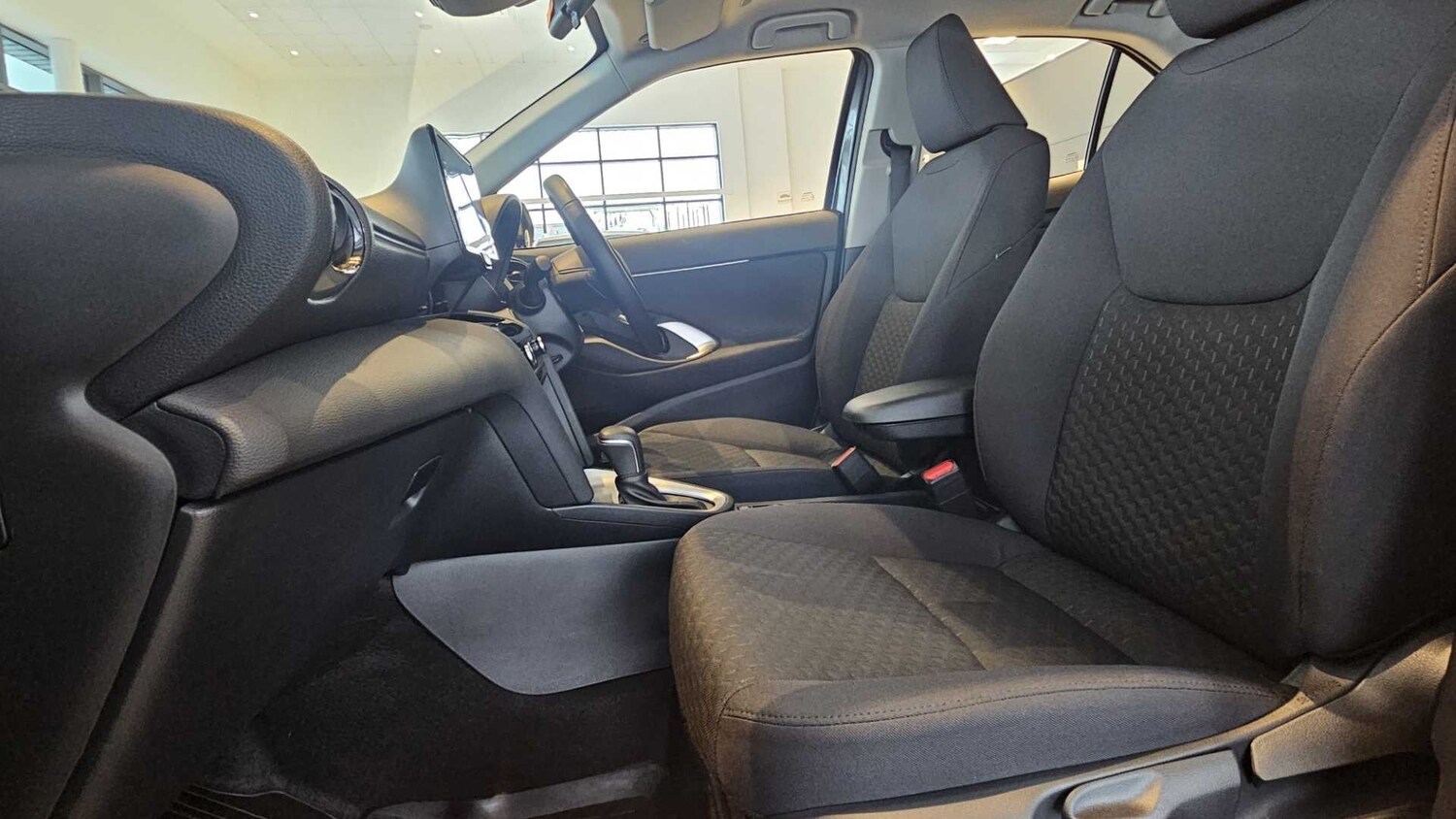 Used Toyota Yaris Cross 2025 for sale - 77857791: Photo 10