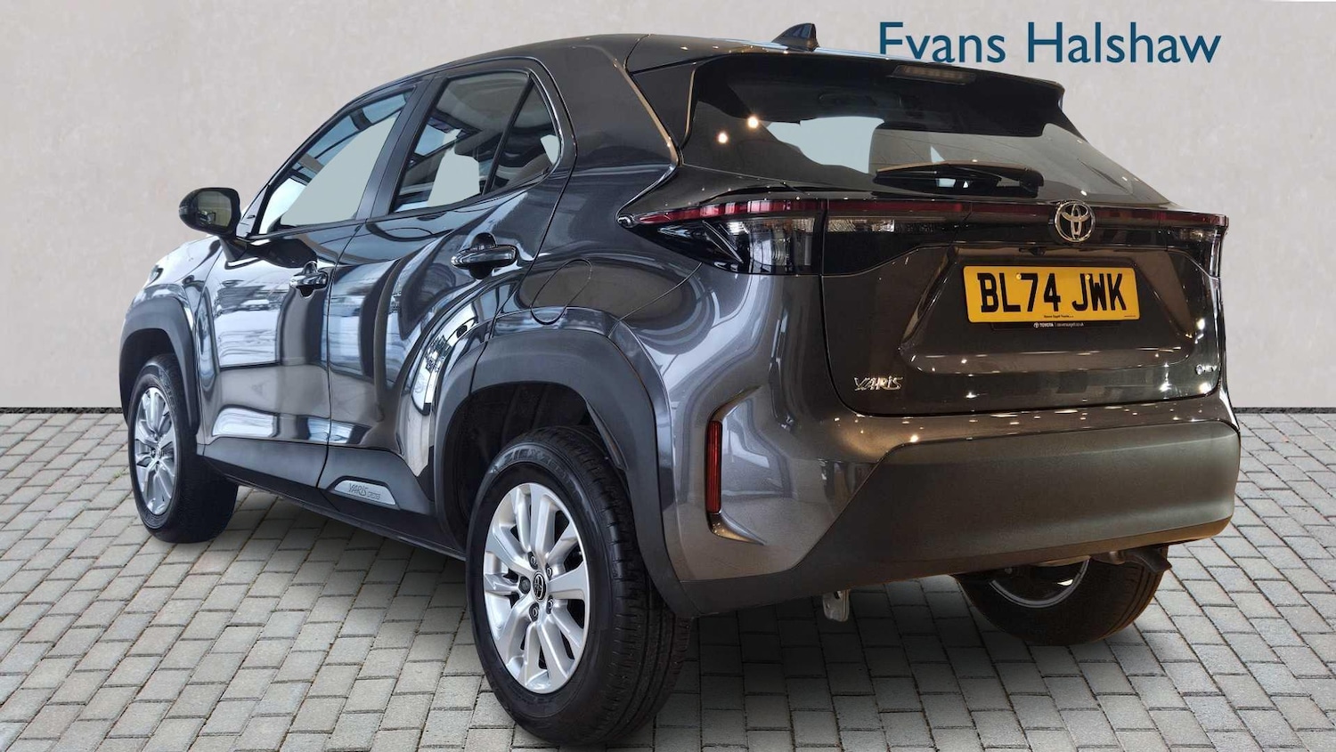Used Toyota Yaris Cross 2025 for sale - 77857791: Photo 2