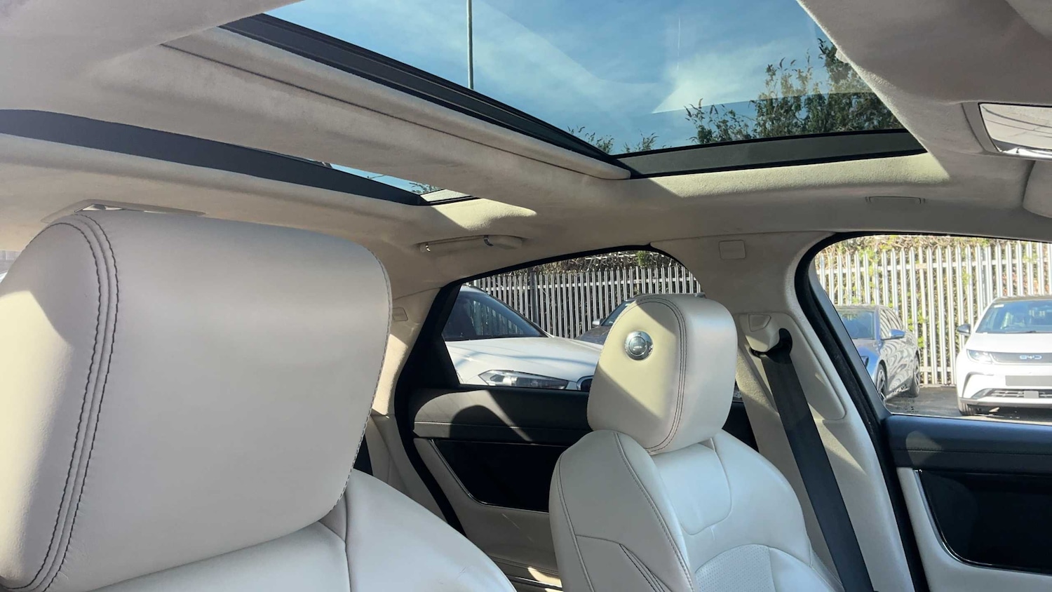 Used Jaguar XJ 2016 for sale - 78161594: Photo 14