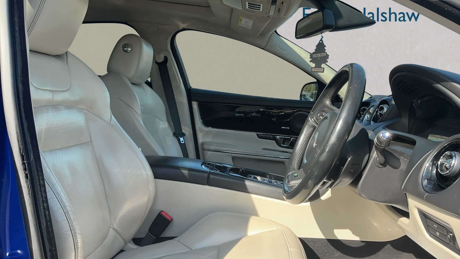 Used Jaguar XJ 2016 for sale - 78161594: Photo 3