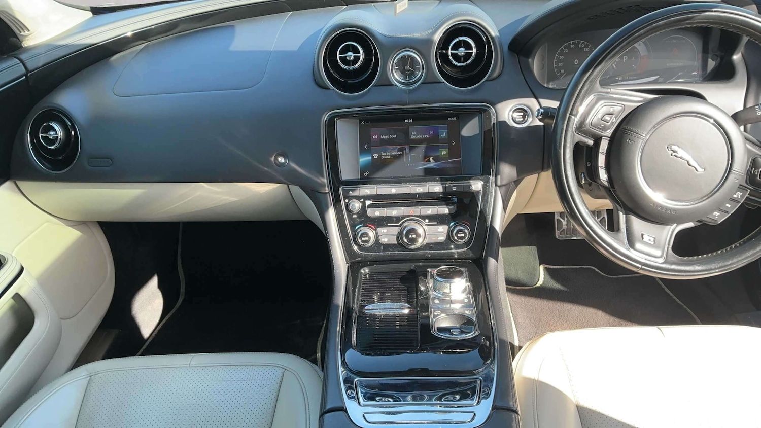 Used Jaguar XJ 2016 for sale - 78161594: Photo 6