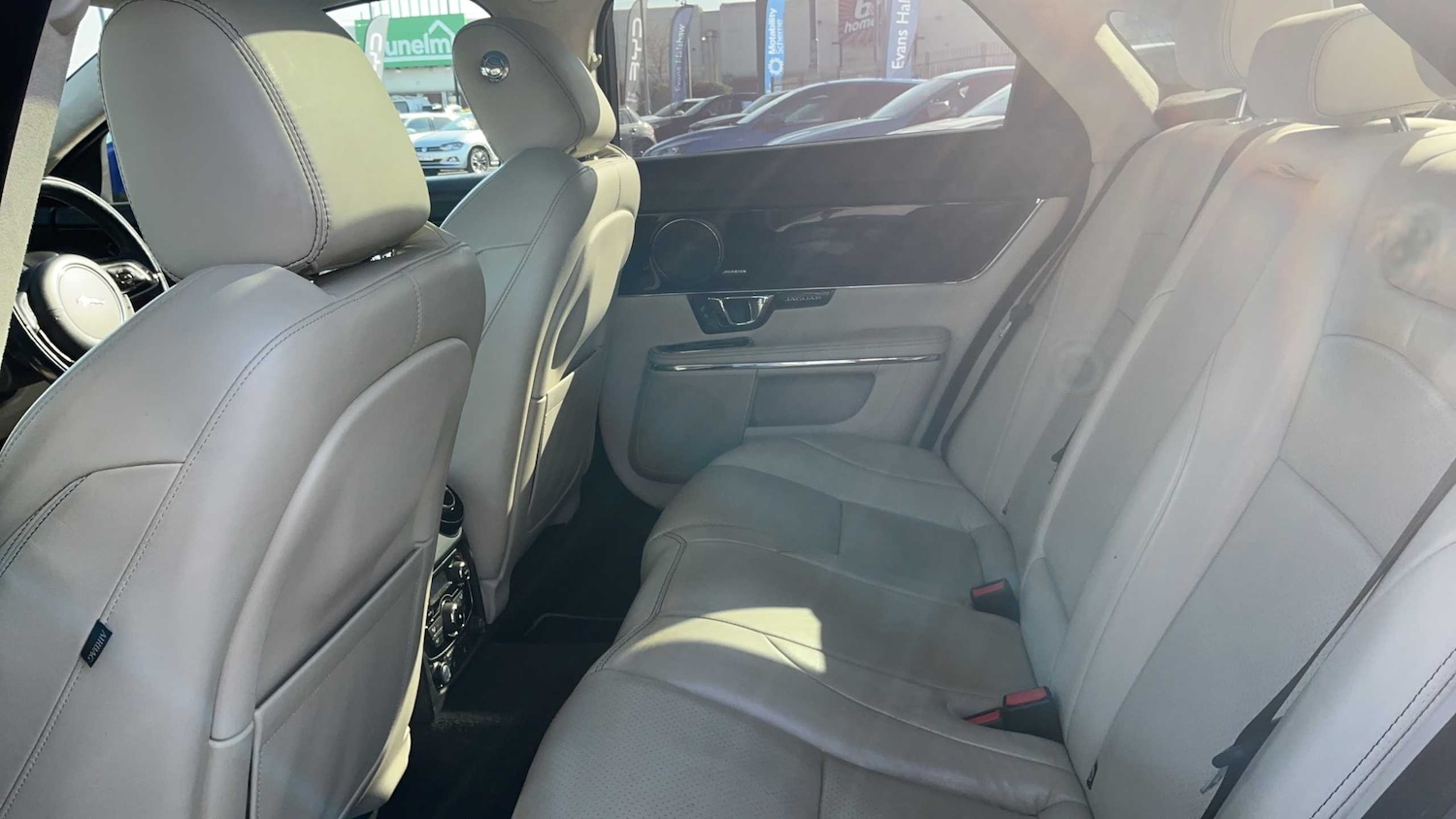 Used Jaguar XJ 2016 for sale - 78161594: Photo 9