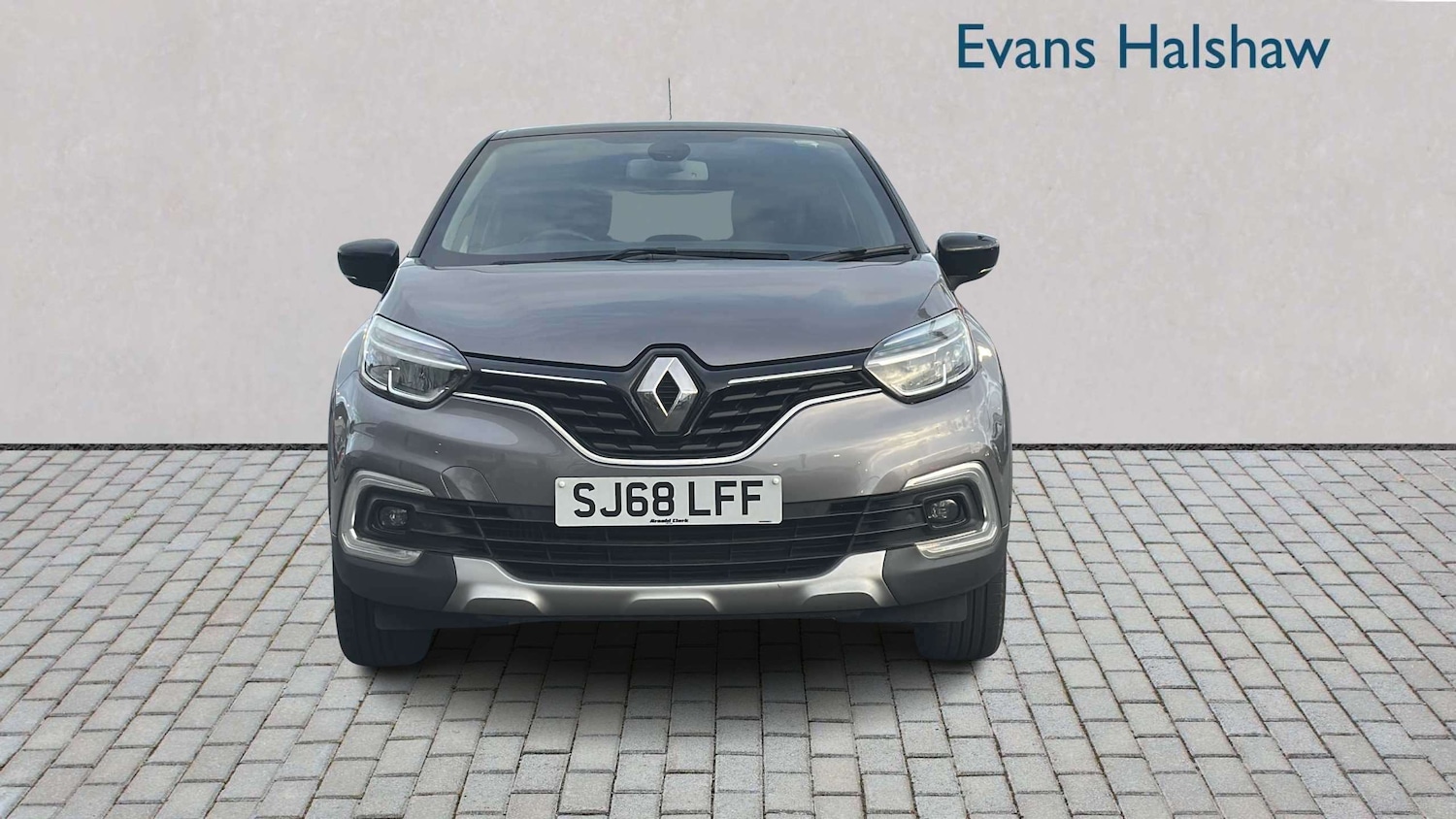 Used Renault Captur for sale - 77860724: Photo 4