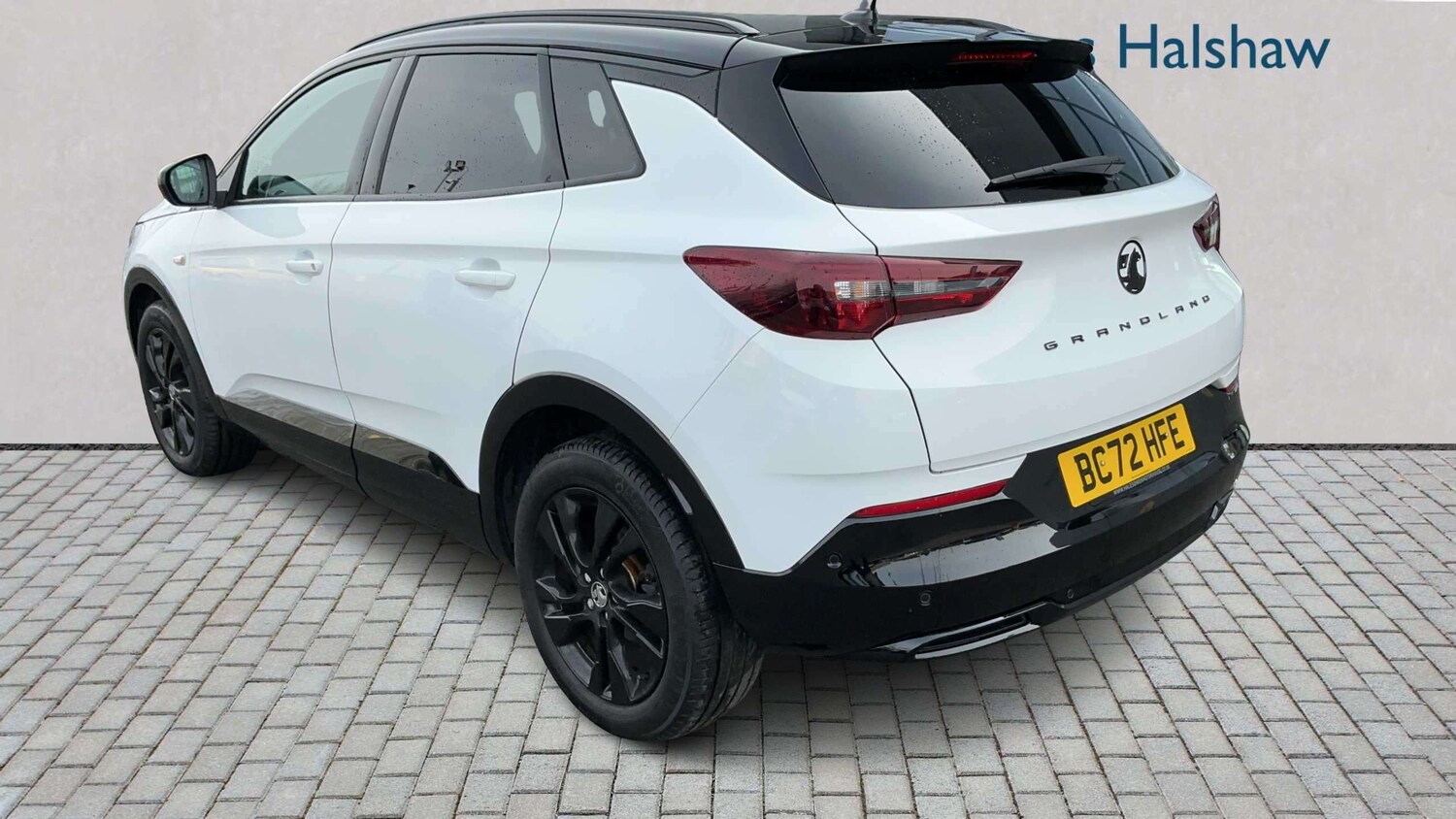 Used Vauxhall Grandland 2023 for sale - 77960732: Photo 2