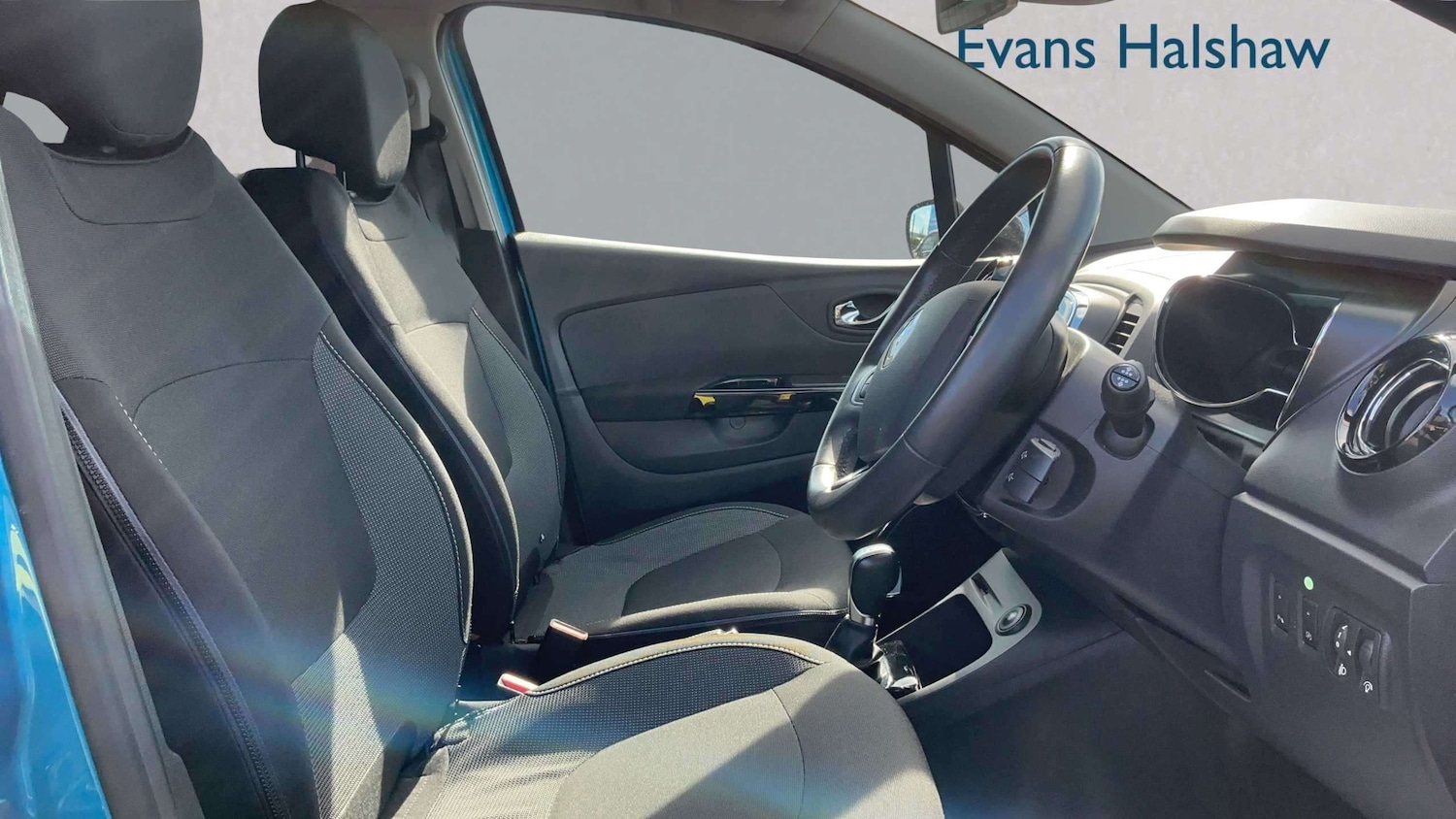 Used Renault Captur 2016 for sale - 78149056: Photo 3