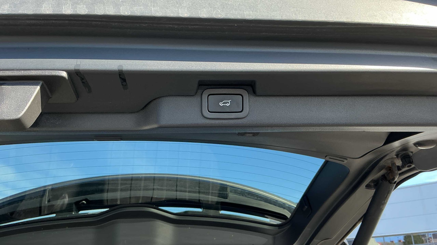 Used Land Rover Discovery 2018 for sale - 77995937: Photo 17