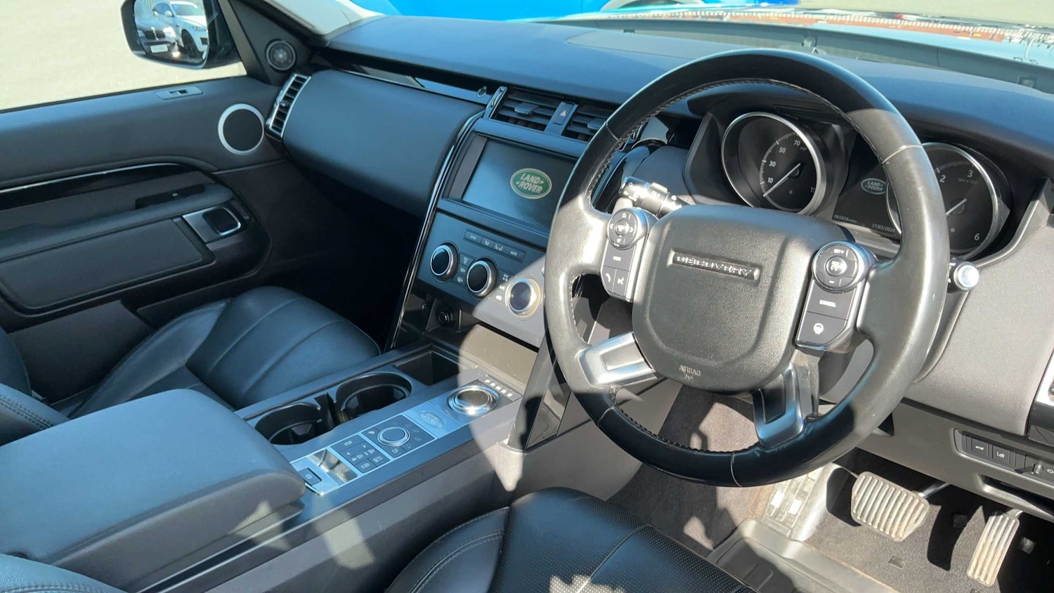 Used Land Rover Discovery 2018 for sale - 77995937: Photo 8