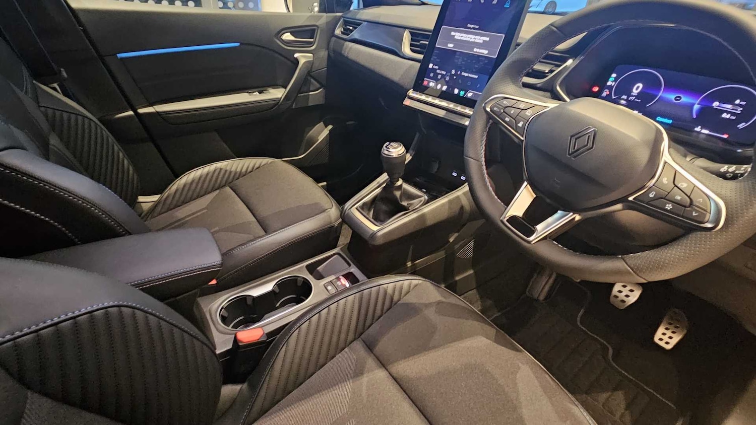 Used Renault Captur for sale - 77861898: Photo 3