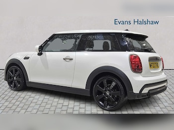 Used MINI Hatch 2023 for sale - 77857650: Photo