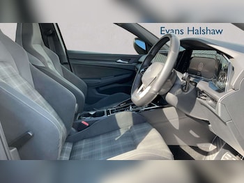 Used Volkswagen Golf 2024 for sale - 78604238: Photo