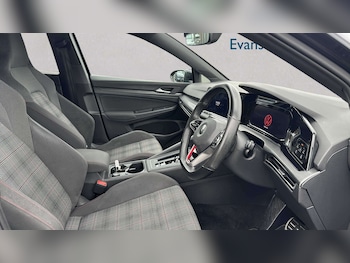 Used Volkswagen Golf 2020 for sale - 78104767: Photo