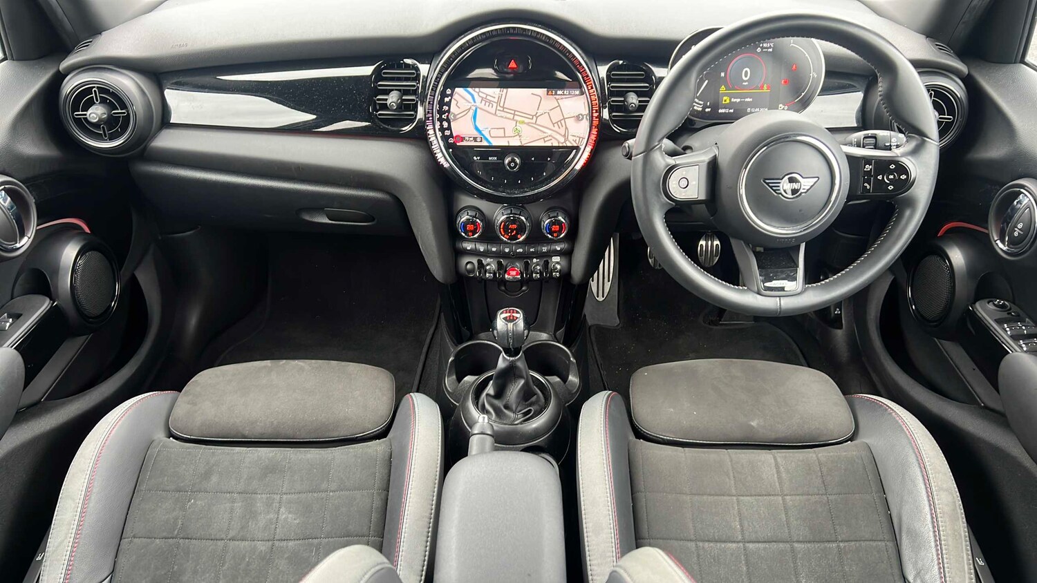 Used MINI Hatch 2021 for sale - 77861842: Photo 8