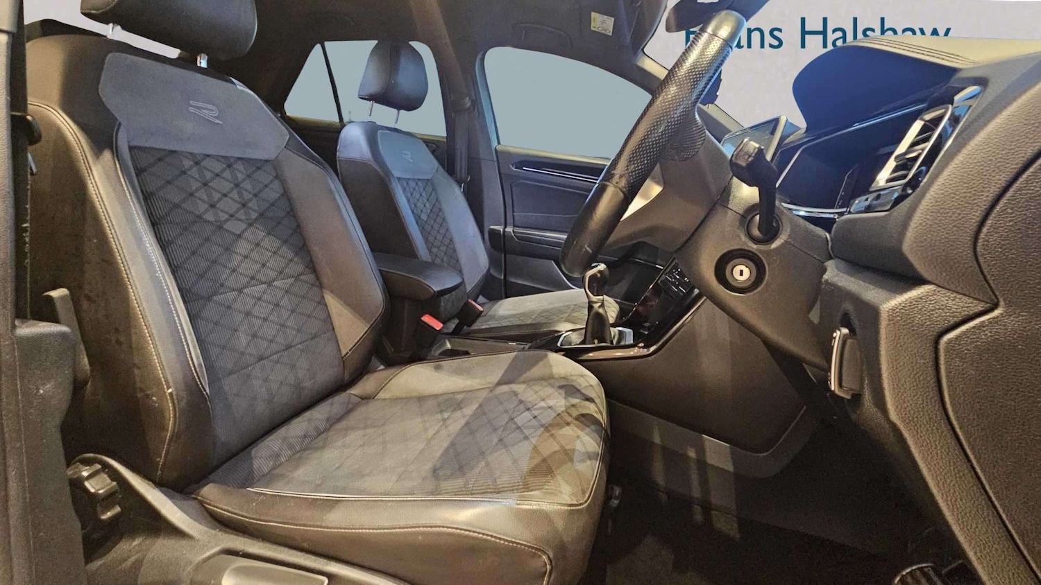 Used Volkswagen T-Roc 2023 for sale - 77857820: Photo 3