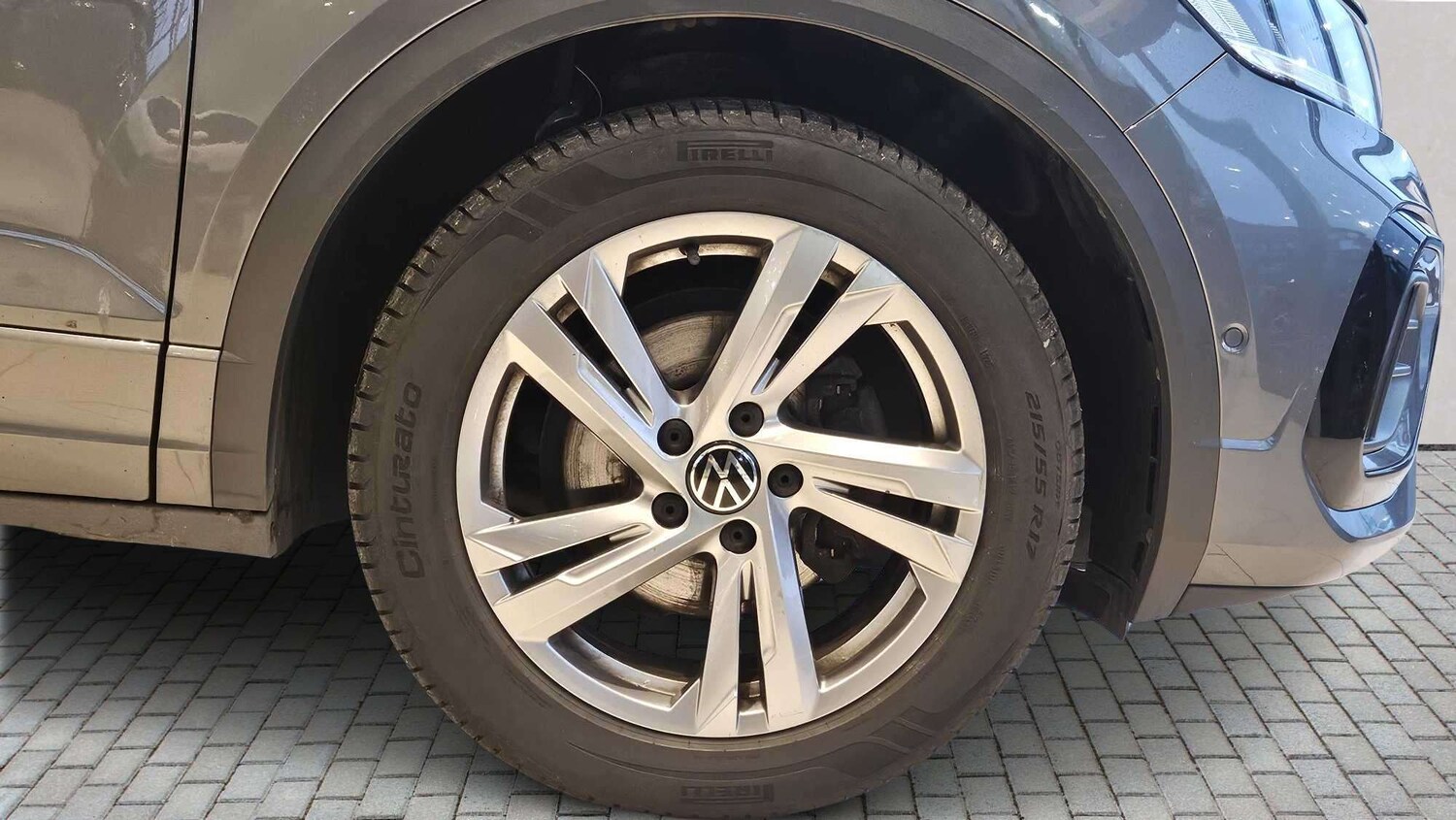 Used Volkswagen T-Roc 2023 for sale - 77857820: Photo 7