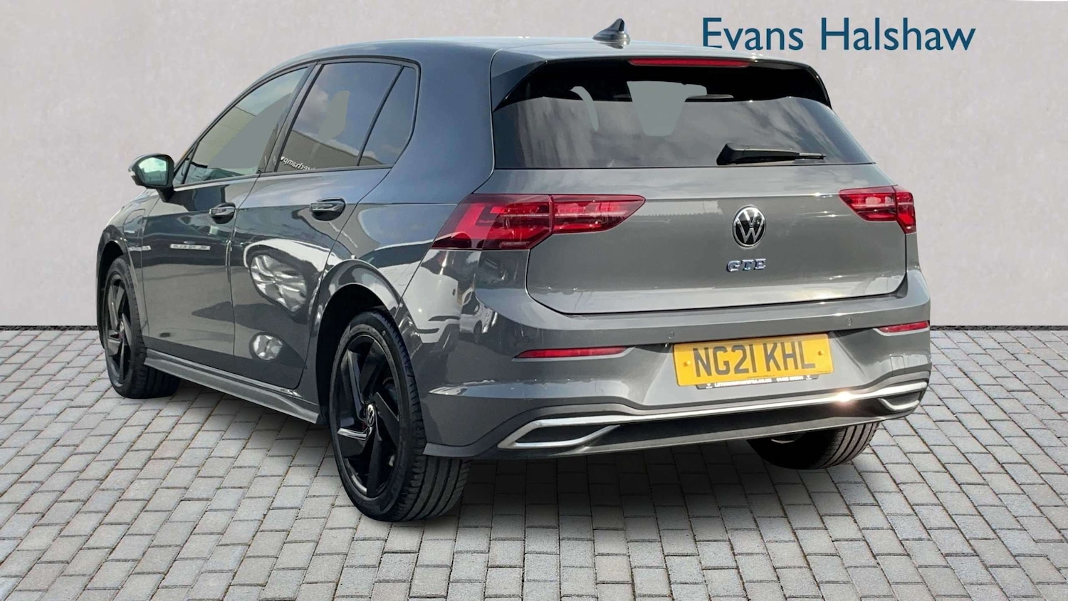 Used Volkswagen Golf 2021 for sale - 78119125: Photo 2