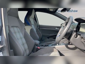 Used Volkswagen Golf 2021 for sale - 78119125: Photo