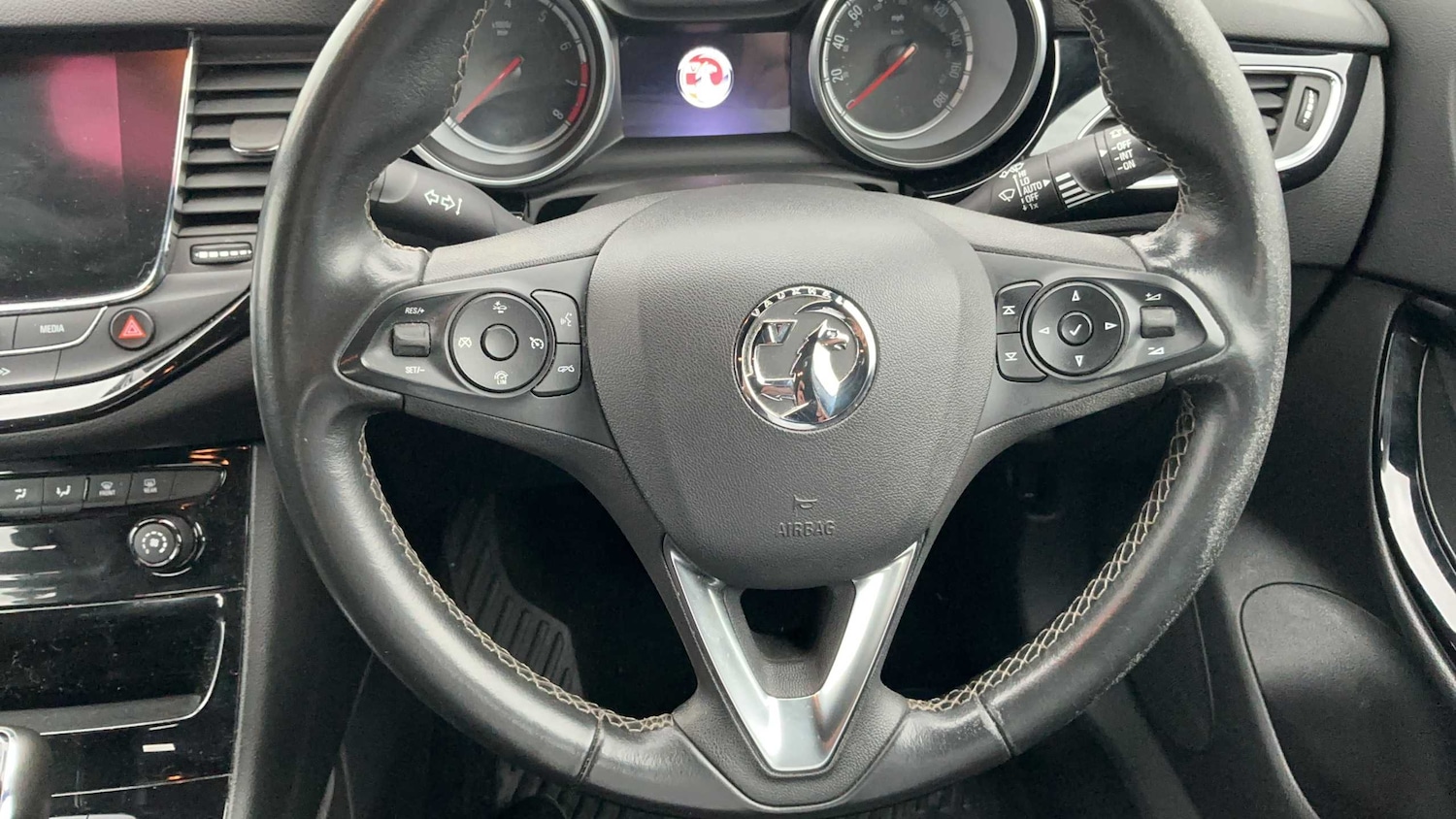 Used Vauxhall Astra 2018 for sale - 77856824: Photo 9