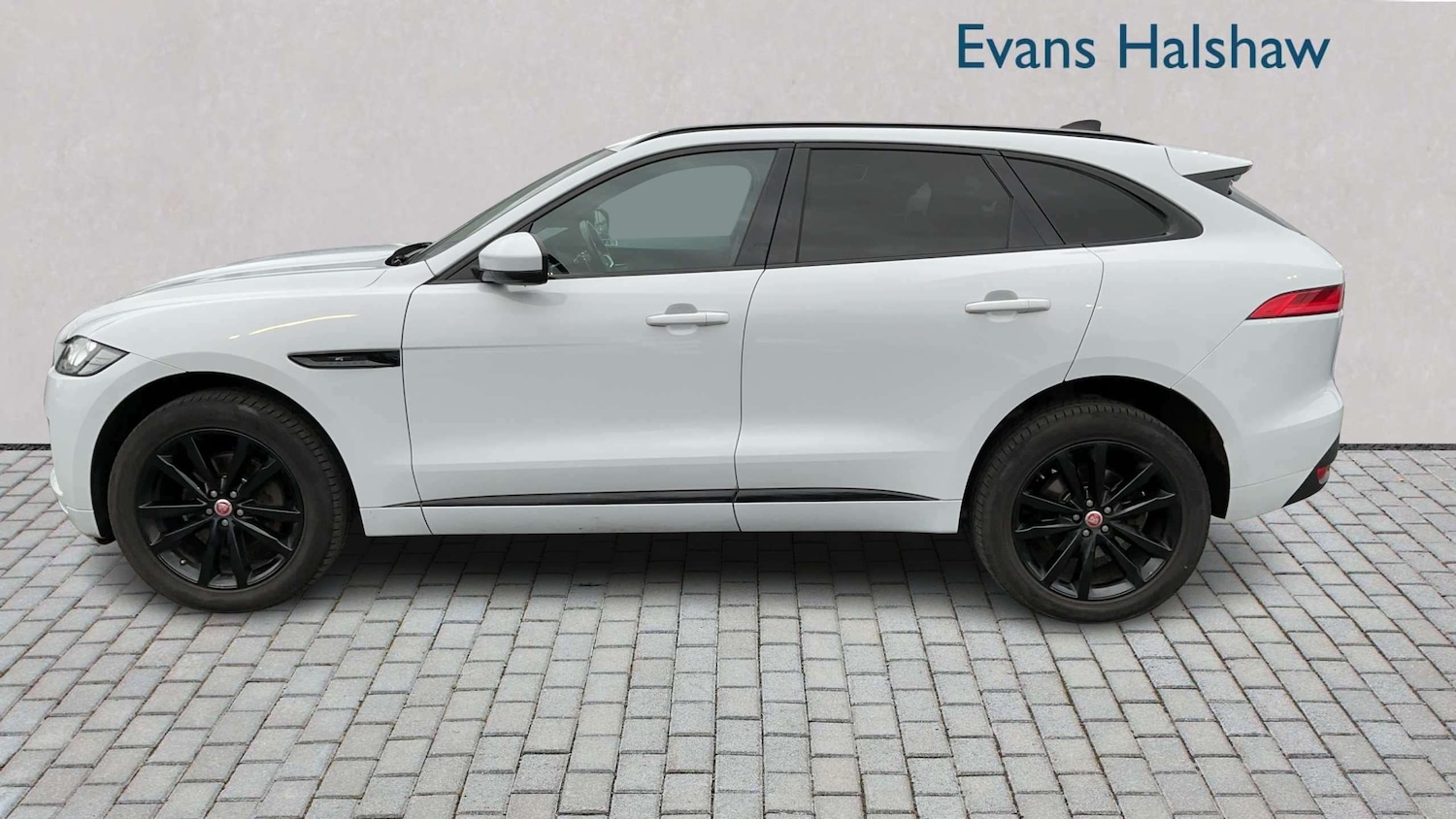 Used Jaguar F-Pace 2020 for sale - 78024311: Photo 3