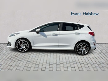 Used Ford Fiesta 2019 for sale - 79109444: Photo