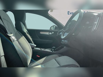 Used Volvo XC40 2022 for sale - 78464919: Photo