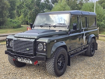 Used Land Rover Defender 110 2021 for sale - 79277761: Photo