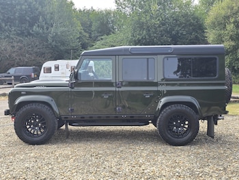 Used Land Rover Defender 110 2021 for sale - 79277761: Photo