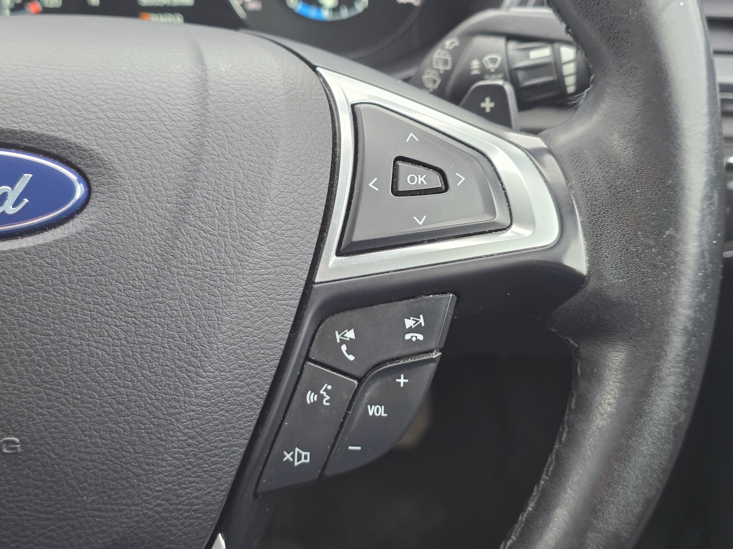 Used Ford Mondeo 2016 for sale - 77251251: Photo 32