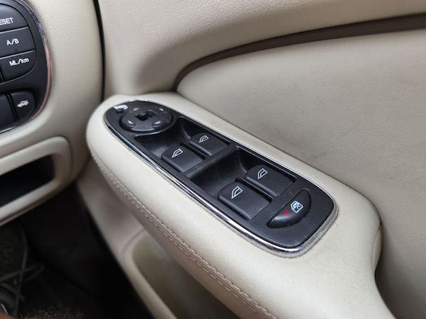 Used Jaguar XJ 2008 for sale - 75767187: Photo 35