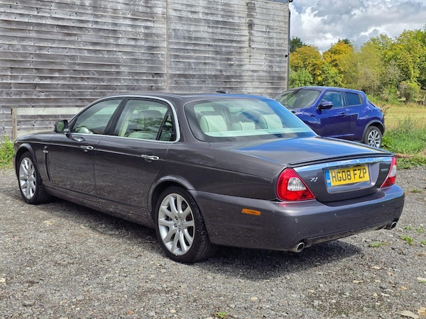 Used Jaguar XJ 2008 for sale - 75767187: Photo 3