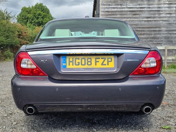 Used Jaguar XJ 2008 for sale - 75767187: Photo 4