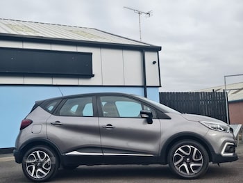 Used Renault Captur 2018 for sale - 75942450: Photo
