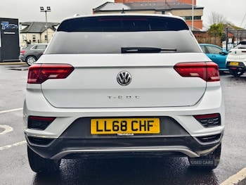 Used Volkswagen T-Roc 2018 for sale - 77479799: Photo